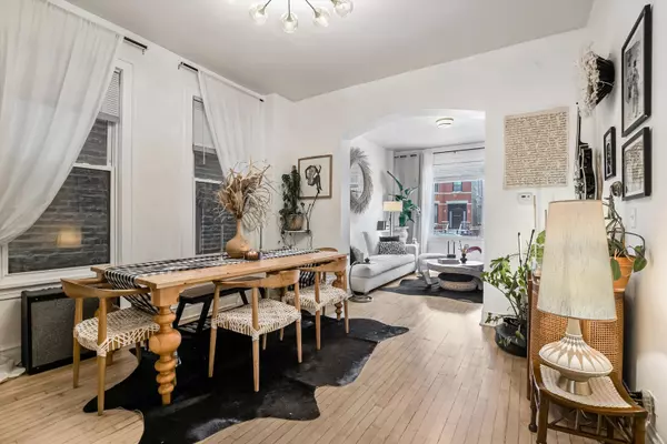 Chicago, IL 60622,1413 N Campbell AVE #1