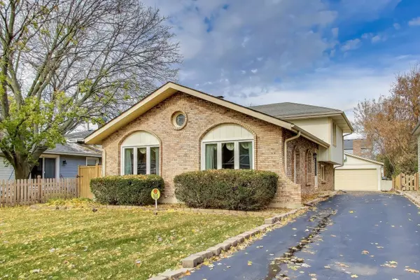 1407 WILSON AVE, Wheaton, IL 60187