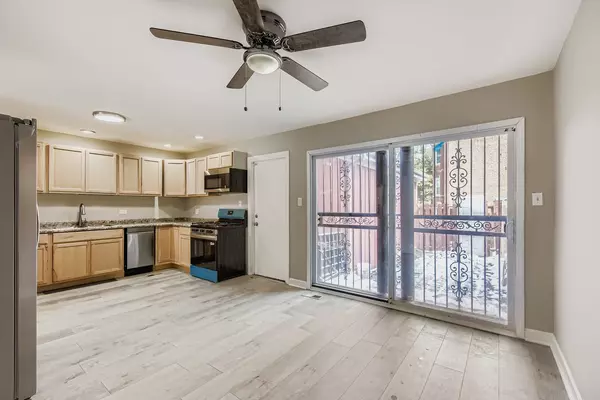 Chicago, IL 60617,Address not disclosed