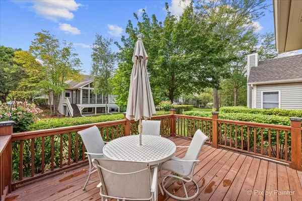 Lake In The Hills, IL 60156,4051 Willow View DR