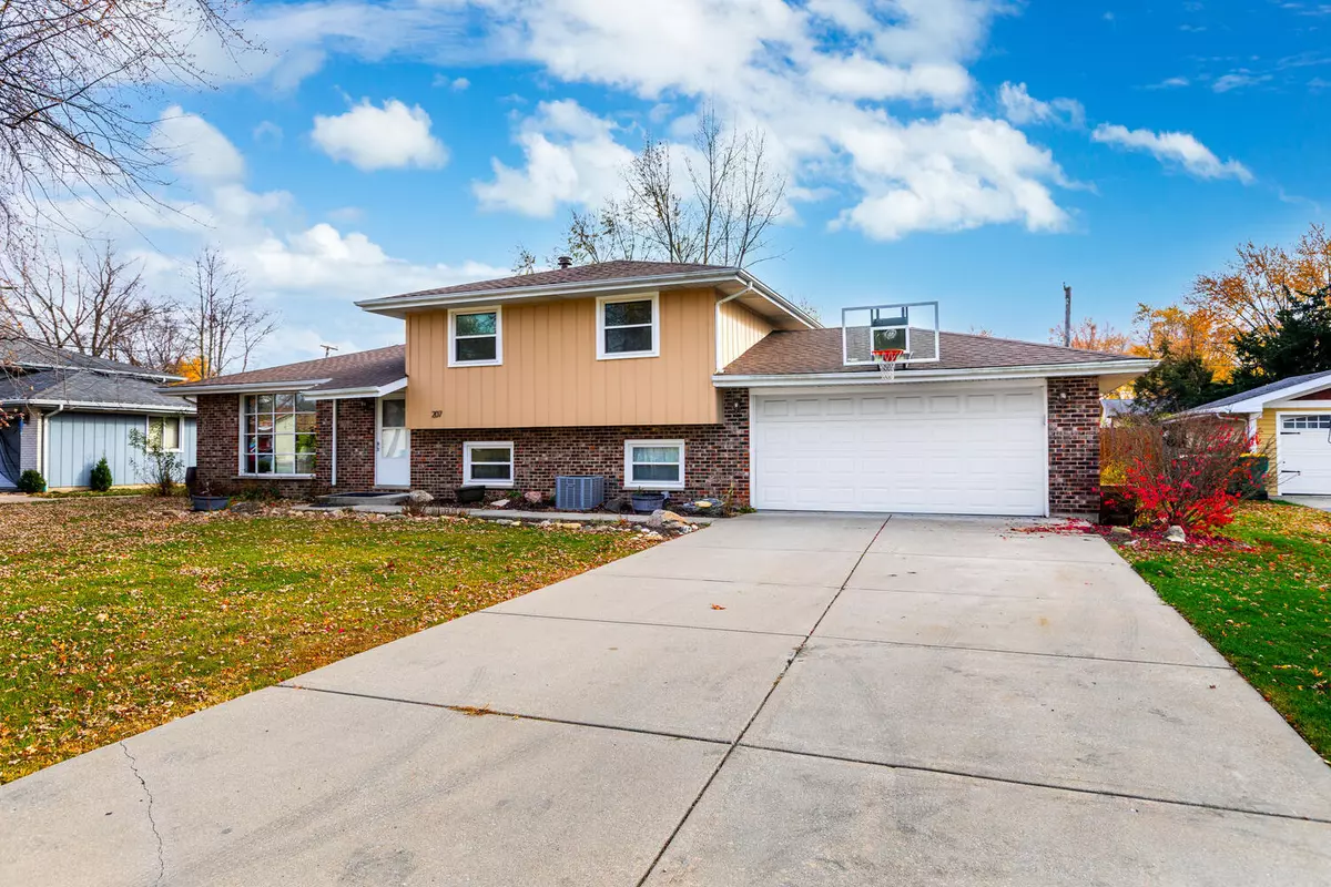 Shorewood, IL 60404,207 Diana ST