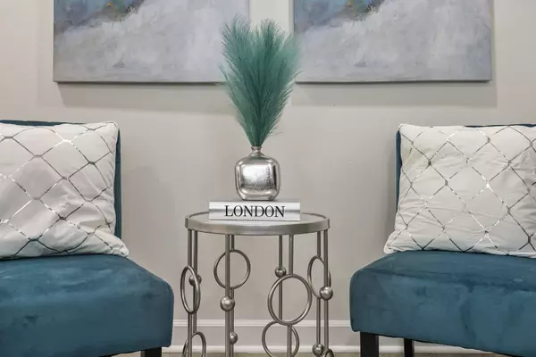 Wood Dale, IL 60191,366 N Hemlock AVE