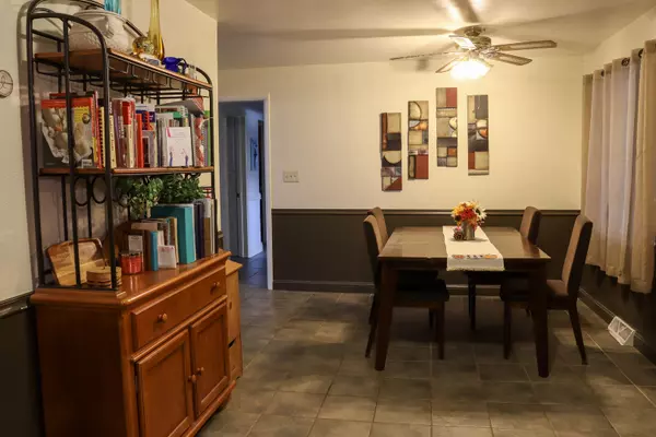 Morrison, IL 61270,523 Barden ST