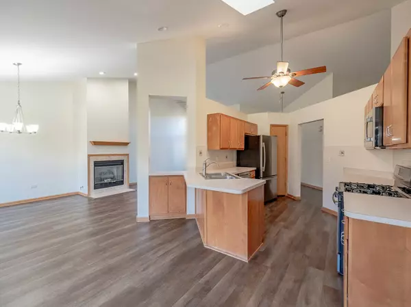 Tinley Park, IL 60477,6709 Pondview DR