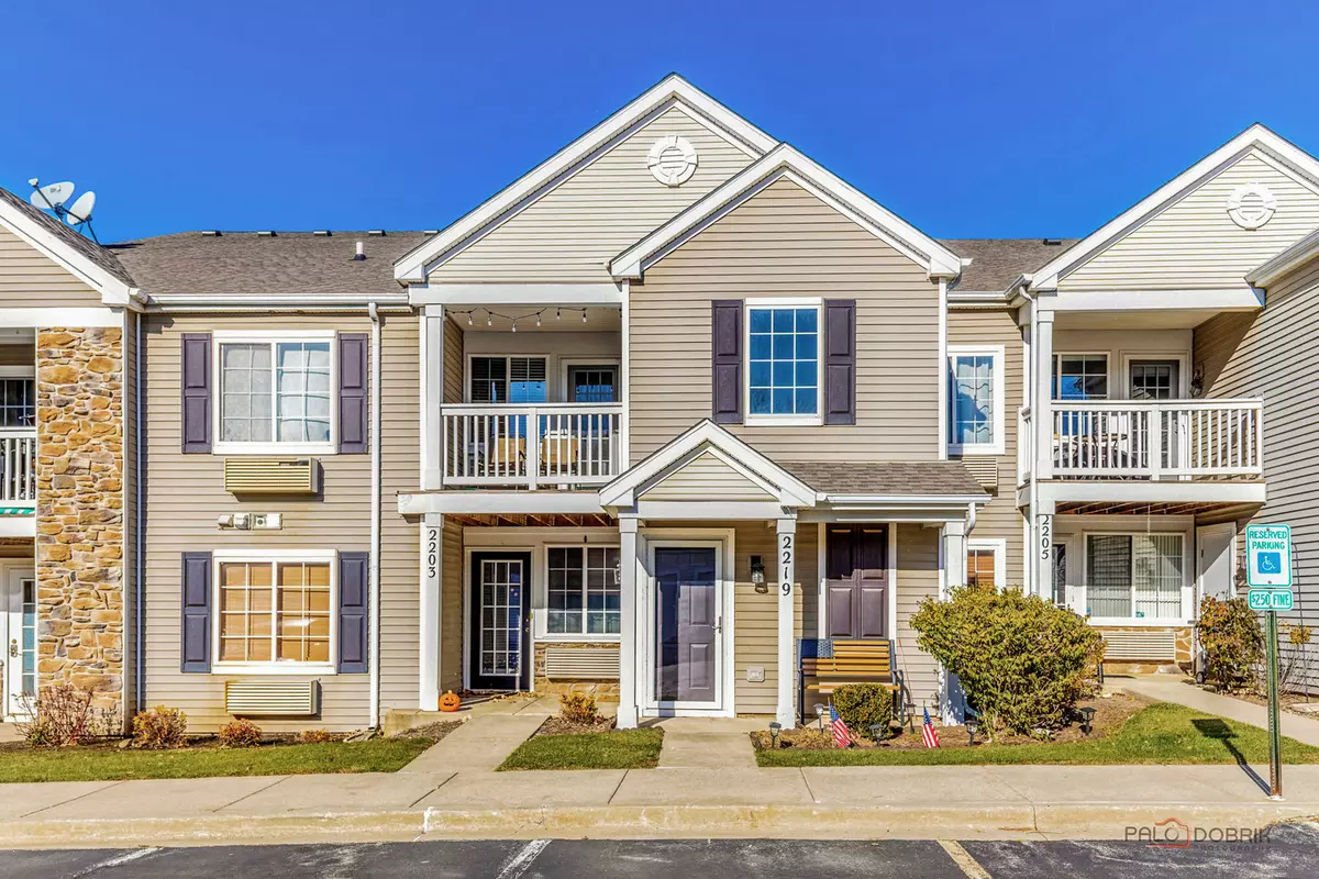 Carpentersville, IL 60110,Address not disclosed