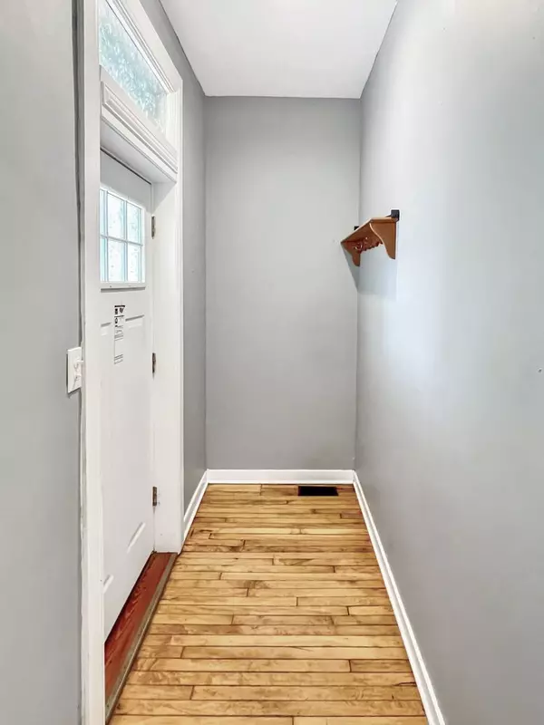 Chicago, IL 60621,5639 S Emerald AVE