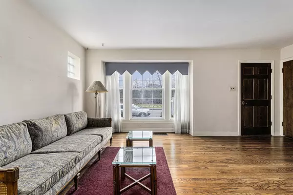 Chicago, IL 60634,3755 N Cumberland AVE