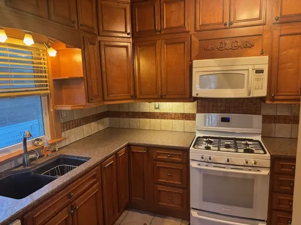 Joliet, IL 60436,10 Manor CT