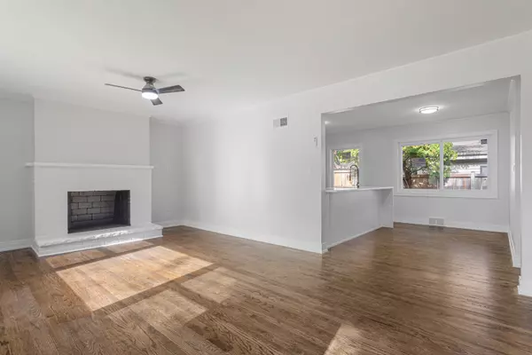 Deerfield, IL 60015,606 Longfellow AVE