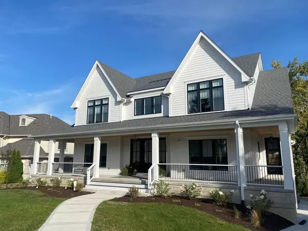 Downers Grove, IL 60515,425 40th ST