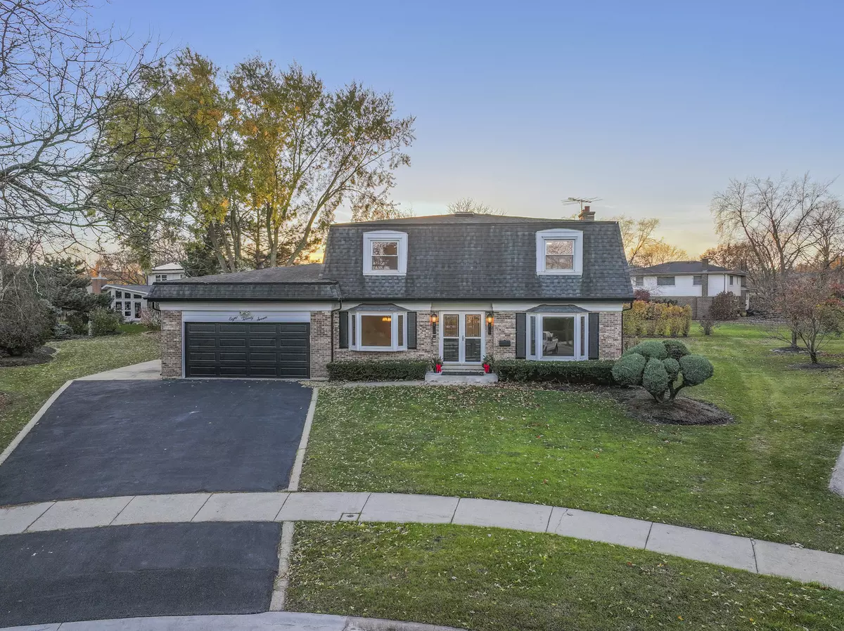 Palatine, IL 60067,827 W Sandpiper CT