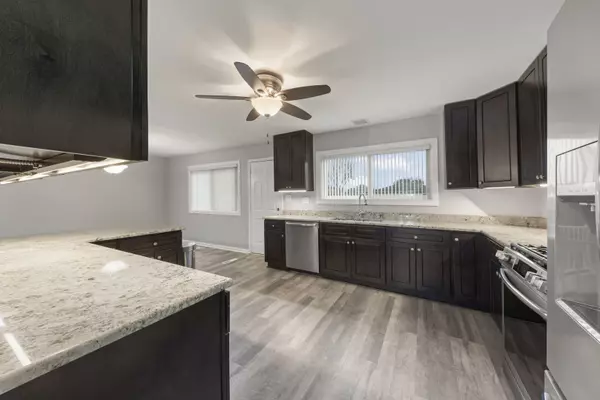 Carol Stream, IL 60188,852 Napa ST