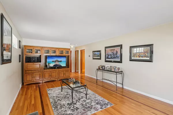 Evergreen Park, IL 60805,9219 S Spaulding AVE