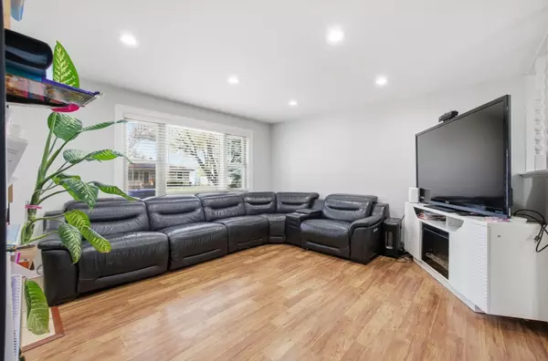 Hanover Park, IL 60133,7151 Mulberry ST