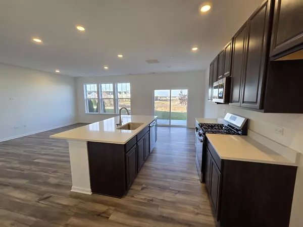 Huntley, IL 60142,12133 Kelsey DR