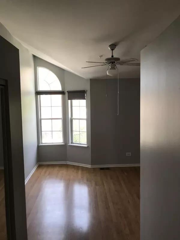 Skokie, IL 60077,5041 WARREN ST