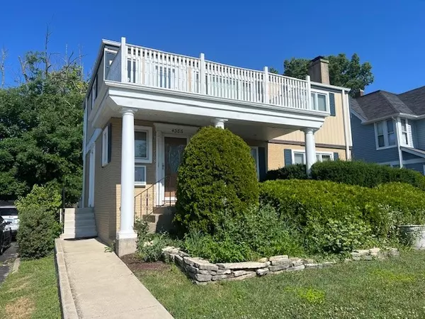 Western Springs, IL 60558,4386 Woodland AVE