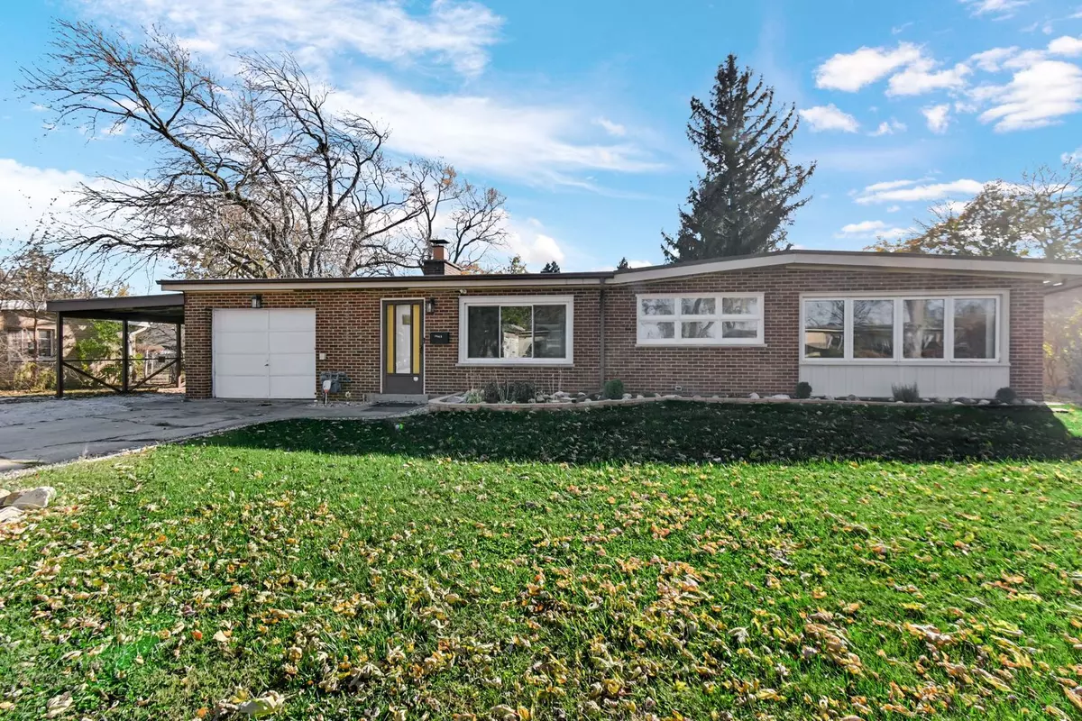 Hickory Hills, IL 60457,7943 W 97th PL