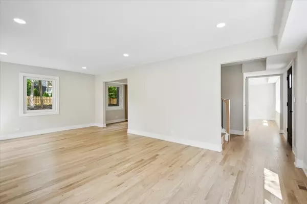 Naperville, IL 60565,303 Cedarbrook RD