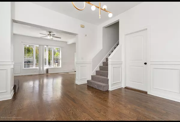 Chicago, IL 60620,8821 S PRINCETON AVE