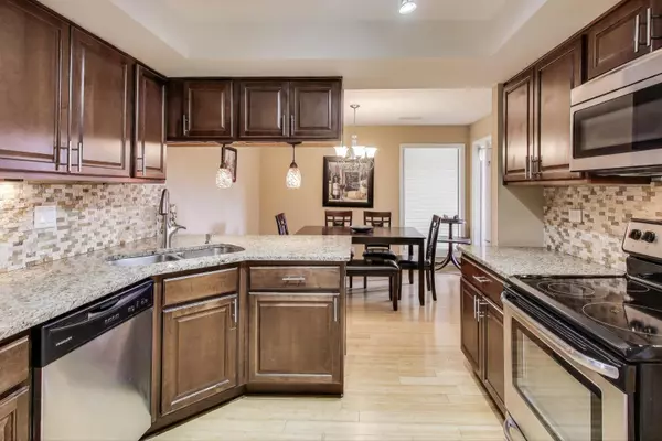 Glenview, IL 60025,1847 Tanglewood DR #2B