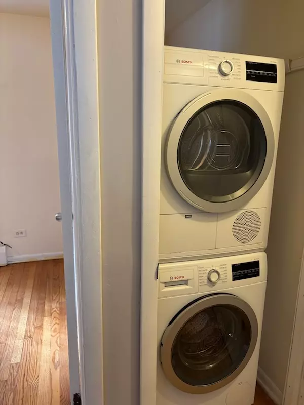 Chicago, IL 60626,7204 N Ashland BLVD #A