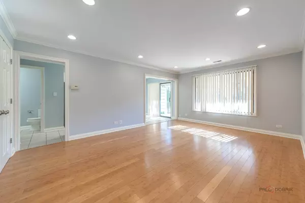 Vernon Hills, IL 60061,Address not disclosed