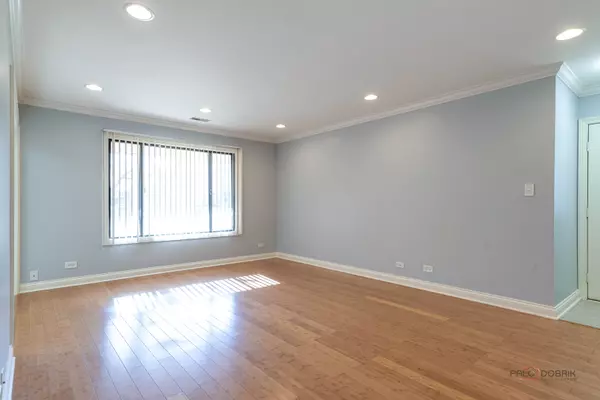 Vernon Hills, IL 60061,Address not disclosed