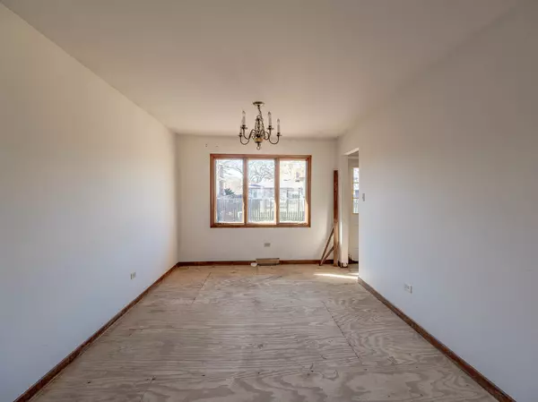 Lansing, IL 60438,17922 State Line AVE