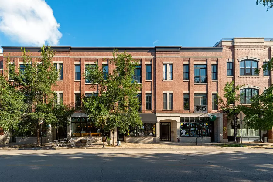 2142 W Roscoe ST #3D, Chicago, IL 60618