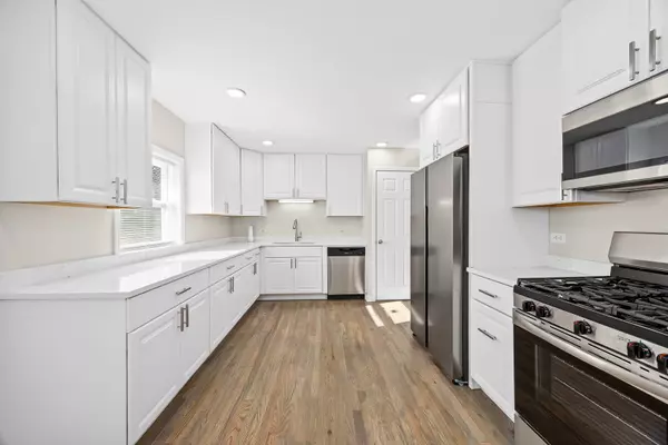 South Holland, IL 60473,15324 Dobson AVE