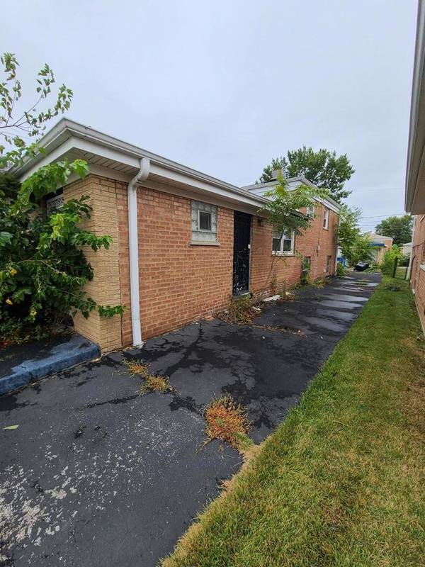 Chicago, IL 60643,1042 W 109th PL