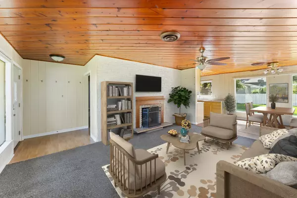 Richmond, IL 60071,4501 E Kuhn RD