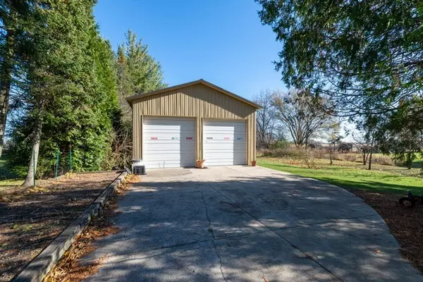 Kenosha, WI 53144,1305 93rd AVE