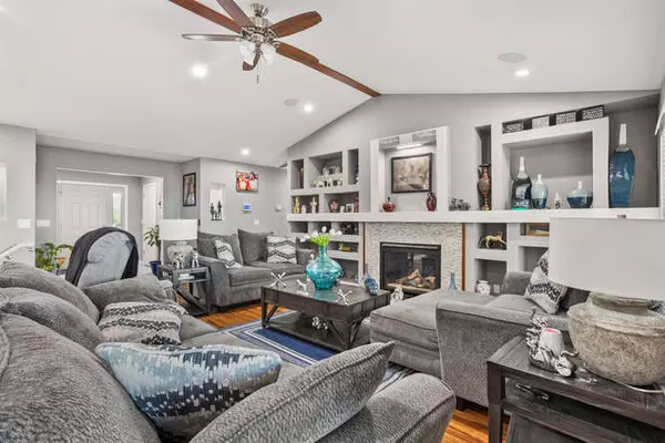 Urbana, IL 61802,1913 Trails DR