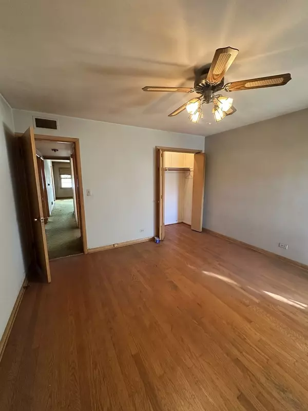 Chicago, IL 60641,5030 W Roscoe ST