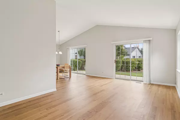 Buffalo Grove, IL 60089,381 BENTLEY PL