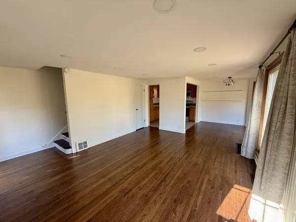 Rolling Meadows, IL 60008,4700 Teonia Woods DR