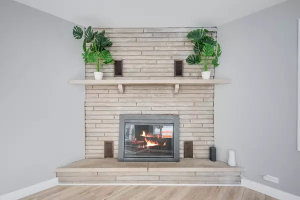 Lansing, IL 60438,18504 Wentworth AVE