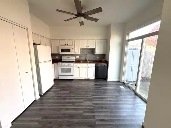 Plano, IL 60545,3311 Edward ST