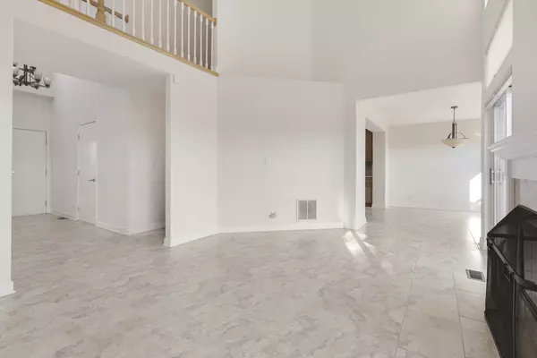 Elk Grove Village, IL 60007,Address not disclosed