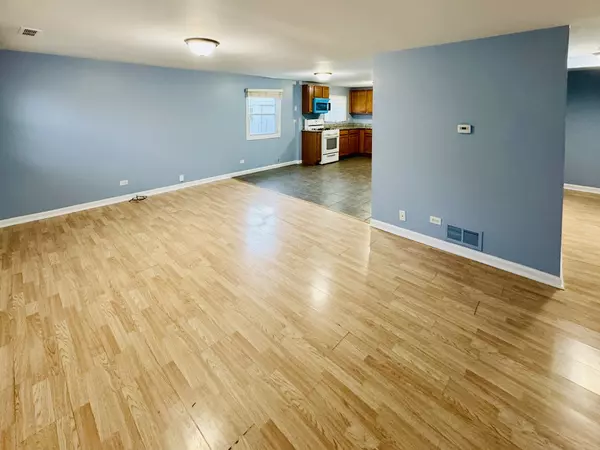 Aurora, IL 60505,120 Vermont AVE