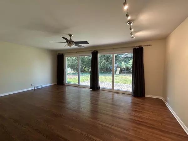 West Dundee, IL 60118,538 S 7TH ST