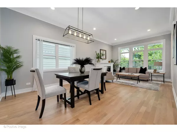 Chicago, IL 60625,4505 N Bernard ST