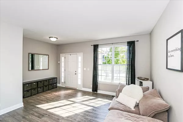 Elgin, IL 60124,342 Snow Drop LN