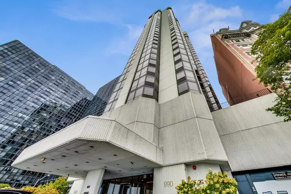 Chicago, IL 60611,990 N Lake Shore DR #9A