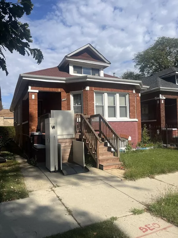 Chicago, IL 60636,2304 W 72nd ST