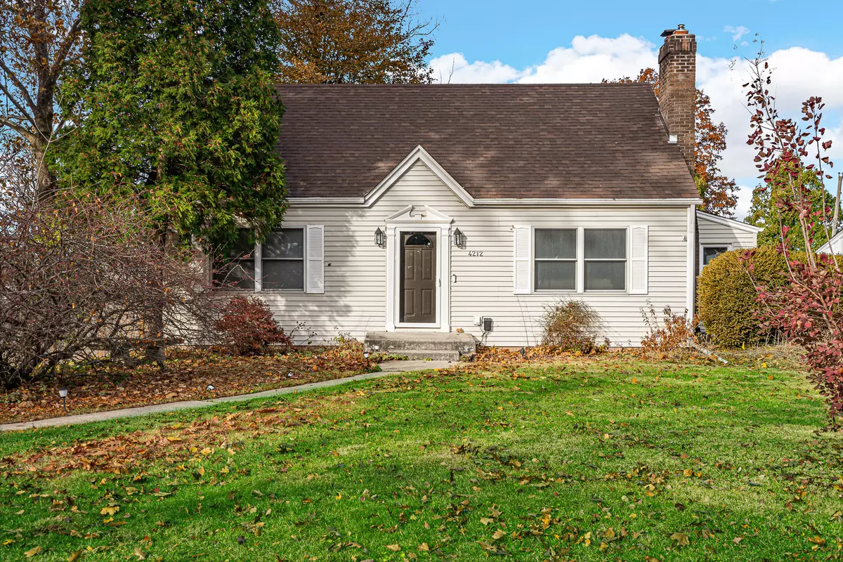 Rockford, IL 61107,4212 Pinecrest RD