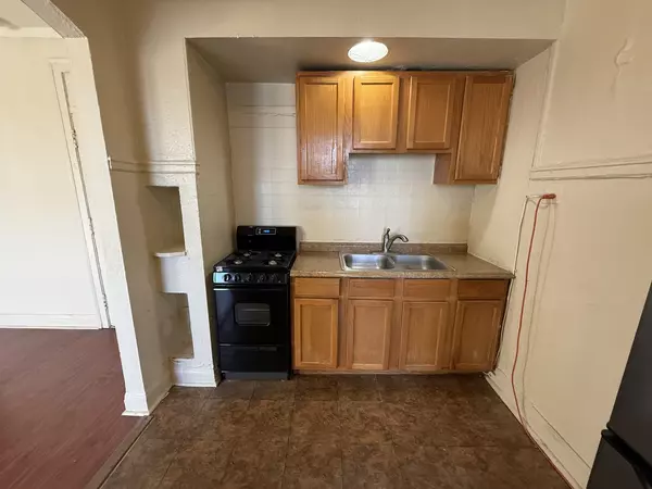 Chicago, IL 60626,6930 N Greenview AVE #608