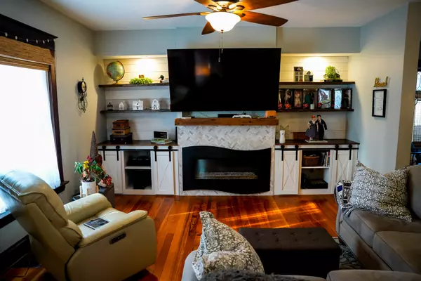 Morris, IL 60450,524 E Chapin ST